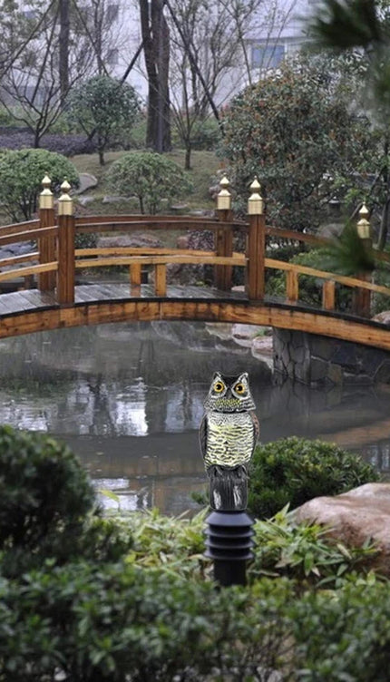 Large Decoy Owl Bird Deterrent with 360° Rotating Head Garden Outdoor Scarer