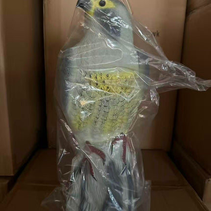 Realistic Hawk Decoy Bird Scarer Pest Deterrent Garden Pigeon Crow Cat Repeller